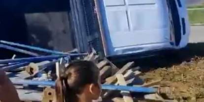 Samsun’da otomobille kamyonet çarpıştı; 2 yaralı