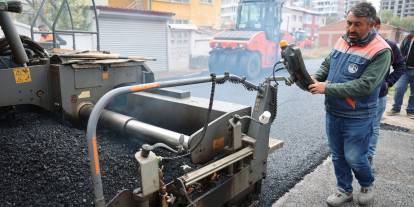 Sivas Belediyesi’nden Kardeşler Mahallesi’nde Asfalt Çalışması