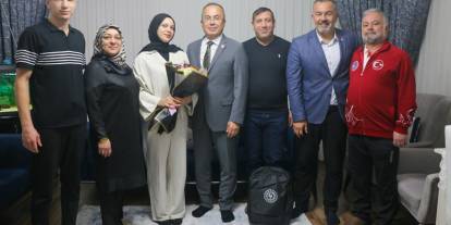 Sivaslı şampiyona tebrik yağmuru