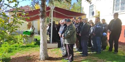 Sivas'ın koleksiyoner amcası son yolculuğuna uğurlandı