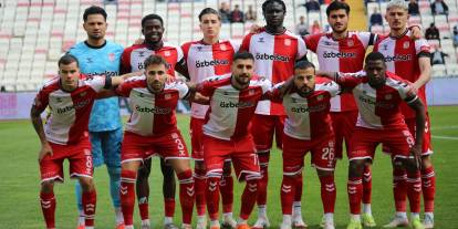 Son dakika: Sivasspor'a kırmızı kart şoku!