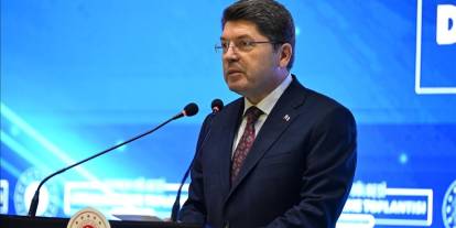 Bakan Tunç: Terör örgütü silah bırakırsa...