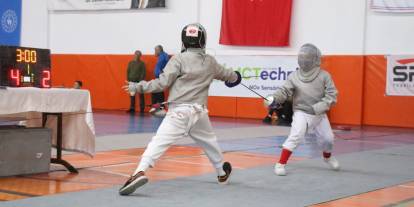 Sivas'ta 170 sporcu pistte ter döktü