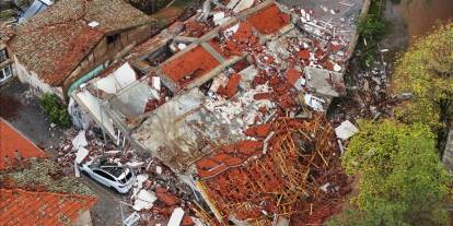 Sındırgı’da Üç Ayda Bir Yıllık Sarsıntı!