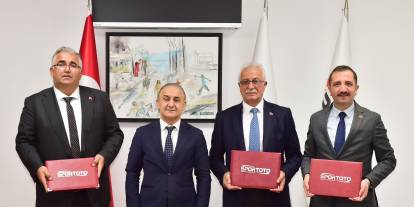Sivas’a üç ilçede spor yatırımı protokolü