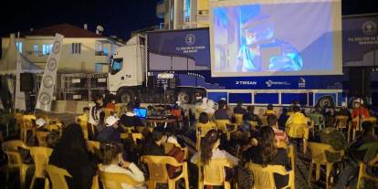 Sivaslılar film izlemeye doyacak