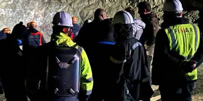 Kemaliye Belediyesi, Divriği’deki göçük çalışmalarına katıldı