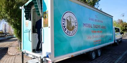 Elbeyli Derneğinden Sivas Belediyesine Taziye Aracı Bağışı