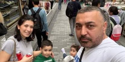 Baba, 2 çocuğu ve eşinin yanına defnedildi