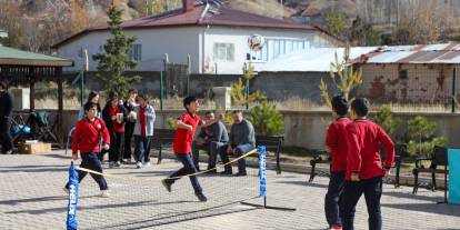 Hanlı Köyü’nde spor şenliği