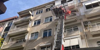 Kolonlarında çatlak belirlenen 5 katlı bina mühürlendi