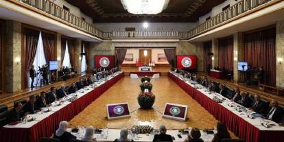 Komisyondan onay çıktı! Terörist elebaşı Öcalan'la görüşülecek!