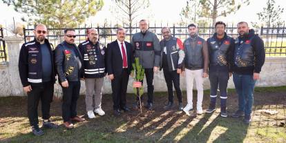 SBTÜ'de şehitlerimiz için fidan dikildi