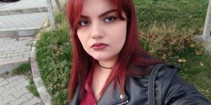 Yurdun 4'üncü katından düşen genç kız vefat etti