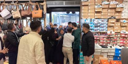 10 liraya ayakkabı, çanta, kıyafet satıldığını duyan koştu