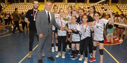 Sivas’ta midi kızlardan büyük mücadele