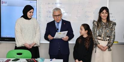 Vali Şimşek Öğrencilerle Bir Araya Geldi