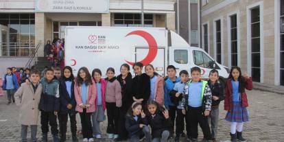 Sivas'ta öğrenciler kan bağışı için seferber oldu