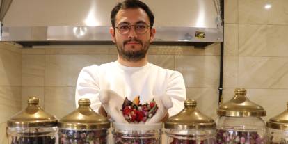 Sivas'ta bu kafede 50 çeşit bitki çayı bulunuyor