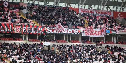 Sivas'ta 27 bin kapasiteli stadyum boş kaldı... İşte maça gelen seyirci sayısı