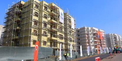 Deprem bölgeleri ayağa kalkıyor