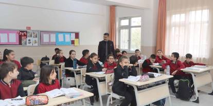 "Bol bol kitap okuyun"