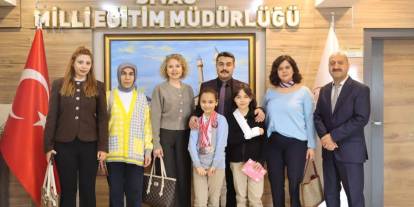 Minik yüzücüden büyük başarı