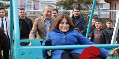 Akülü Şarj İstasyonu ve Engelsiz Park Hizmete Açıldı