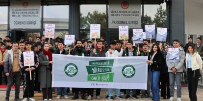 “Dumansız Kampüs” İçin İzmarit Topladılar