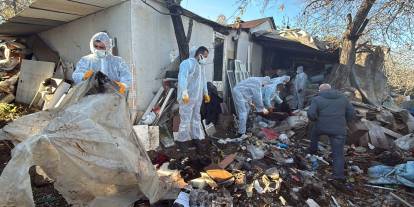 Tonlarca çöp çıkardılar!