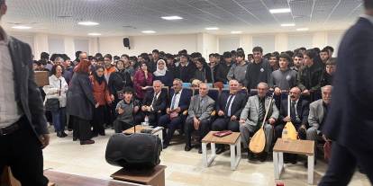 Sivas'ta Âşıklar atıştı!