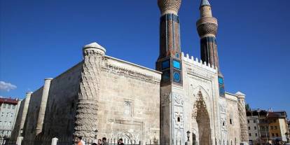 Sivas'ta İznik izleri...