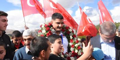 Taha Akgül Sivas'ta öğrencilerle buluşacak!