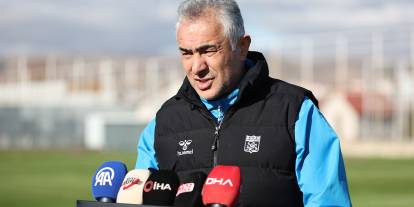 Sivasspor Teknik Direktörü Mehmet Altıparmak: Sivasspor'u hak ettiği yere getireceğiz"