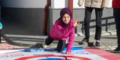 Miniklere spor sürprizi