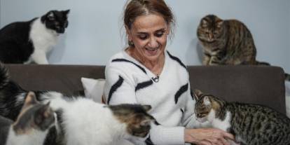 Kanser sürecinde 30 kedisi destekçisi oldu