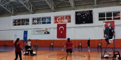Sivas’ta badminton şöleni
