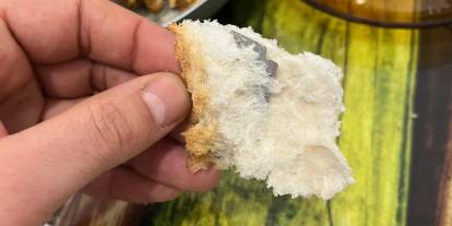 Ekmeğin içinden jilet çıktı!