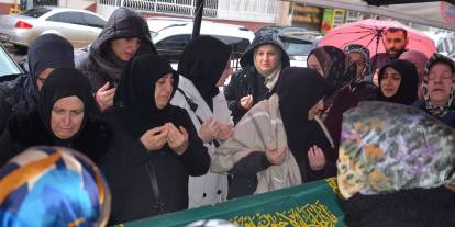 Sivas'ta göçük altında can vermişti, son yolculuğuna uğurlandı