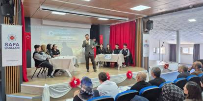 Sivas’ta öğrenciler arasında tevazu ve iyilik münazarası