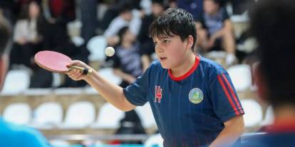 Sivas'ta gençlerin masa tenisi coşkusu