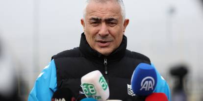 Sivasspor Teknik Direktörü Mehmet Altıparmak transfer yasağına ilişkin konuştu