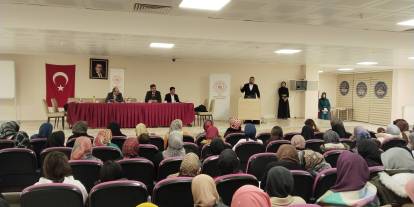 Sivas’ta KYK yurdunda manevi kandil programı