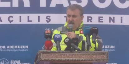 Destici: "Sivas Belediyesi ilk 3 arasında"