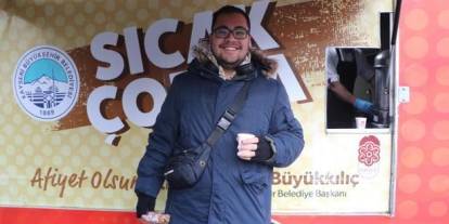 Sivaslı hasta yakınlarına Kayseri'de çorba ikramı