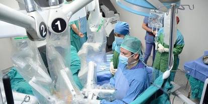 Robotik cerrahiyle kanser ameliyatlarında başarı artıyor