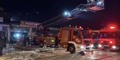 Sivas'ta mobilya atölyesinde yangın çıktı