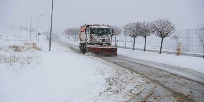 Sivas Valiliğinden son dakika açıklaması:  807 köy yolu ulaşıma kapatıldı