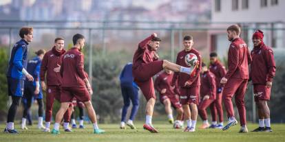 Trabzonspor, Galatasaray maçı için Gaziantep'e gitti