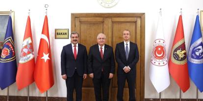 Rektör Kul, savunma sanayisi projelerini MSB’de anlattı